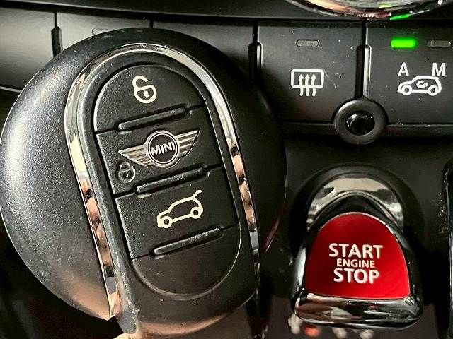 BMW MINI COOPER S 5D 2015 Image 31