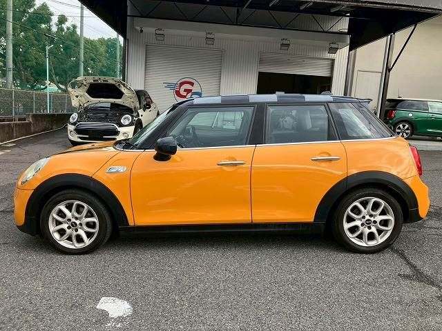 BMW MINI COOPER S 5D 2015 Image 31