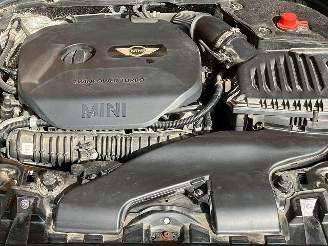 BMW MINI COOPER S 5D 2015 Image 31