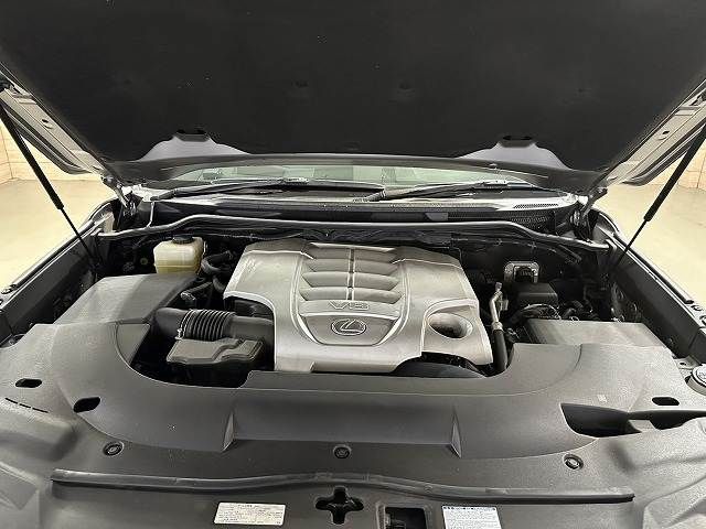 TOYOTA LEXUS LX570 AWD 2015 Image 31