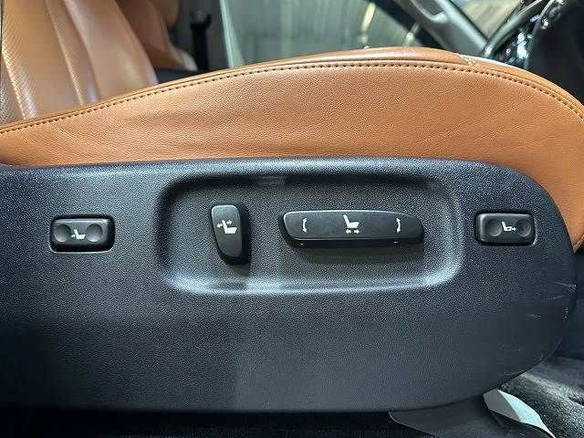 TOYOTA LEXUS LX570 AWD 2015 Image 31