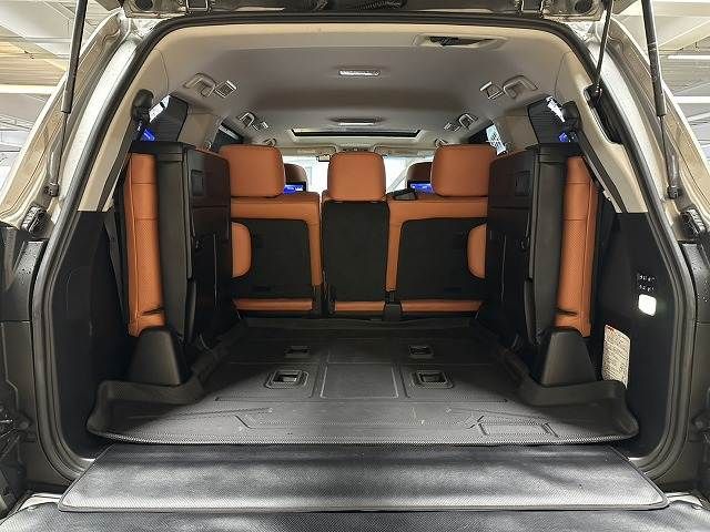 TOYOTA LEXUS LX570 AWD 2015 Image 31