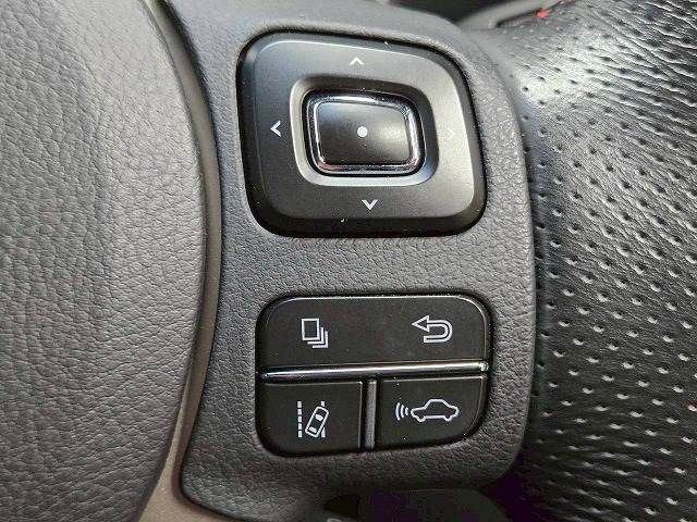 TOYOTA LEXUS NX300H 2017 Image 31