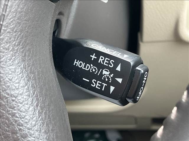 TOYOTA LANDCRUISER PRADO 2018 Image 31