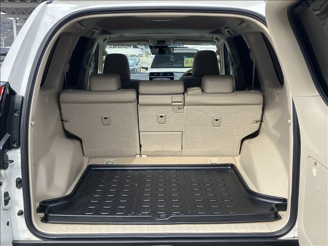 TOYOTA LANDCRUISER PRADO 2018 Image 31