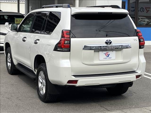 TOYOTA LANDCRUISER PRADO 2018 Image 31