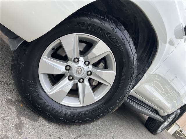 TOYOTA LANDCRUISER PRADO 2018 Image 31