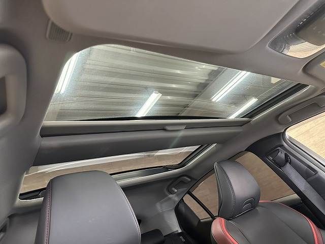 TOYOTA PRIUS 4WD 2023 Image 31