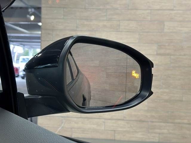 TOYOTA PRIUS 4WD 2023 Image 31