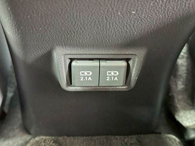 TOYOTA LEXUS UX250H 2020 Image 31