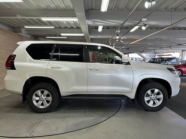 TOYOTA LANDCRUISER PRADO 2021 Image 31