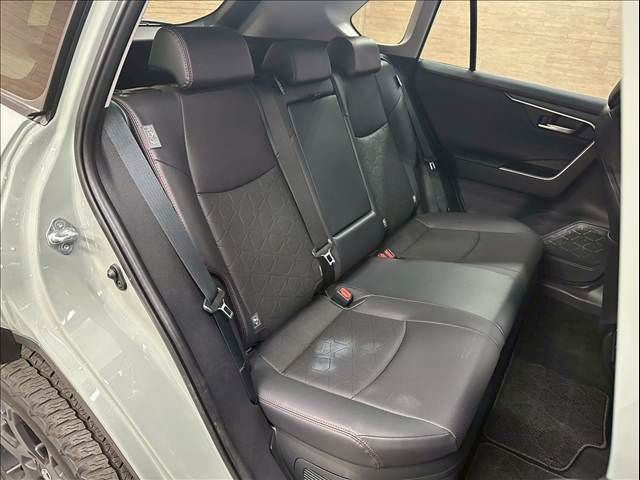 TOYOTA RAV4 HYBRID 4WD 2024 Image 31