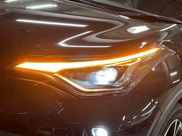 TOYOTA C-HR 2019 Image 31