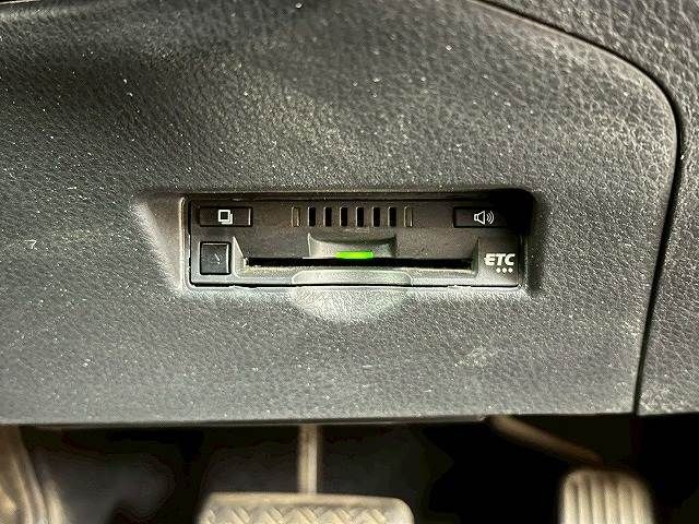 TOYOTA C-HR 2019 Image 31