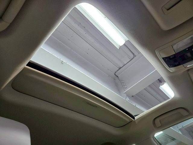 TOYOTA LANDCRUISER PRADO 2023 Image 31