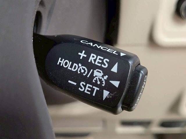 TOYOTA LANDCRUISER PRADO 2023 Image 31