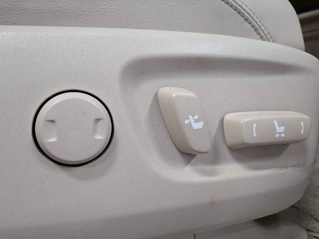 TOYOTA LANDCRUISER PRADO 2023 Image 31