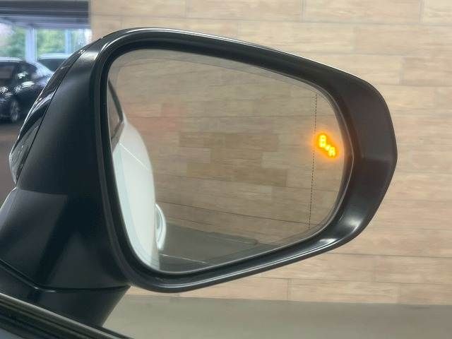 TOYOTA LEXUS NX300 2018 Image 31