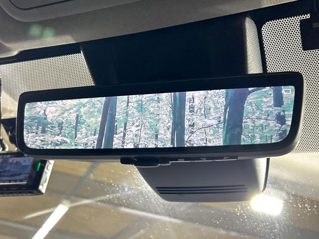 TOYOTA RAV4 HYBRID 4WD 2022 Image 31