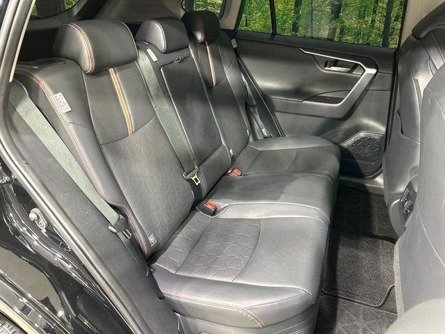 TOYOTA RAV4 HYBRID 4WD 2022 Image 31