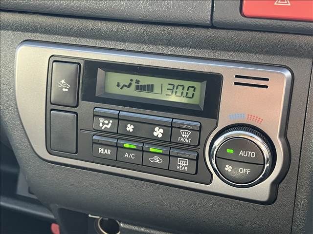 TOYOTA HIACE VAN 2WD 2018 Image 31