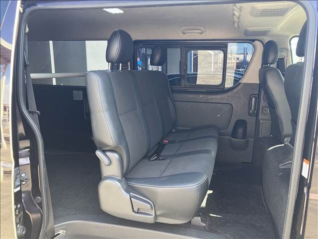 TOYOTA HIACE VAN 2WD 2018 Image 31