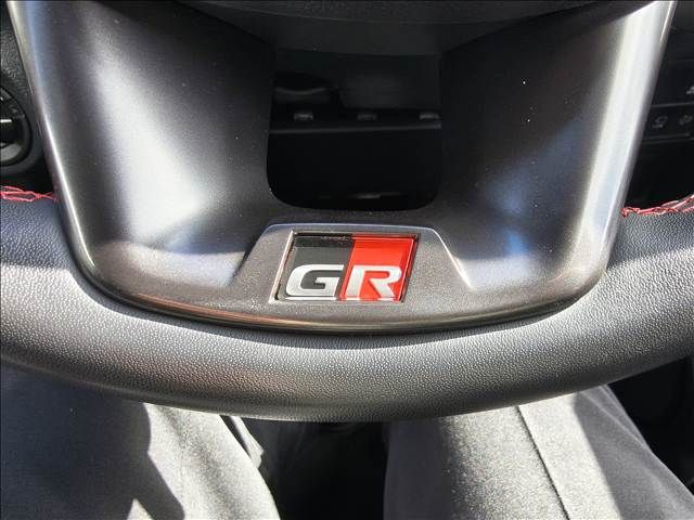 TOYOTA HILUX 4WD 2023 Image 31