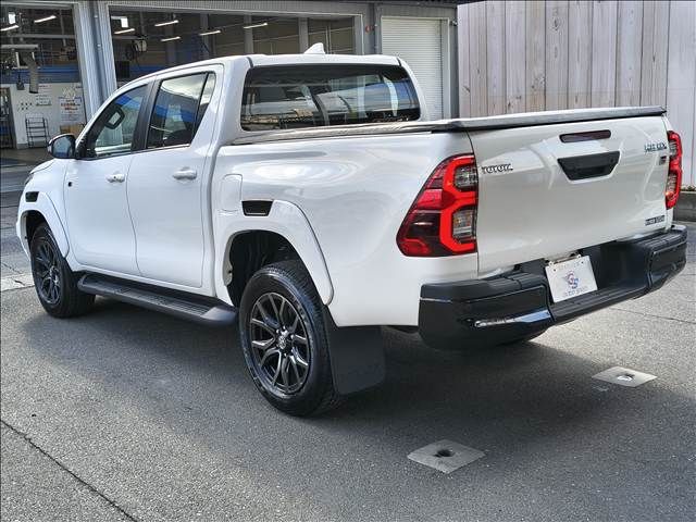 TOYOTA HILUX 4WD 2023 Image 31