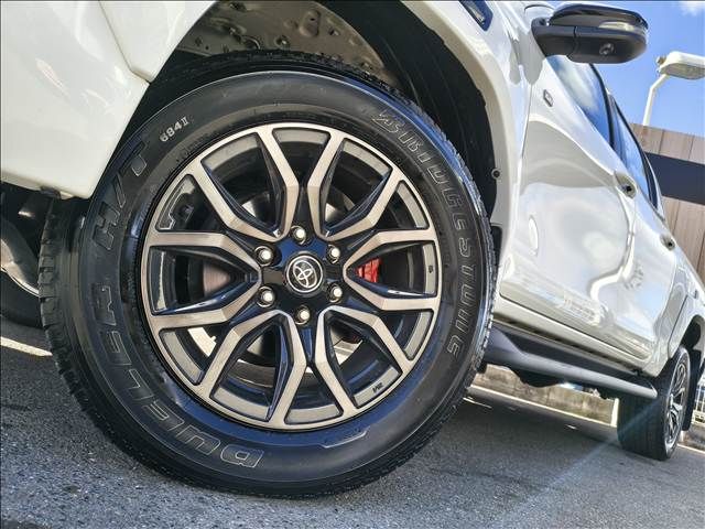 TOYOTA HILUX 4WD 2023 Image 31