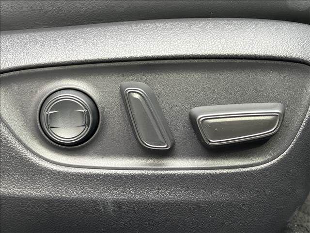 TOYOTA RAV4 HYBRID 4WD 2023 Image 31