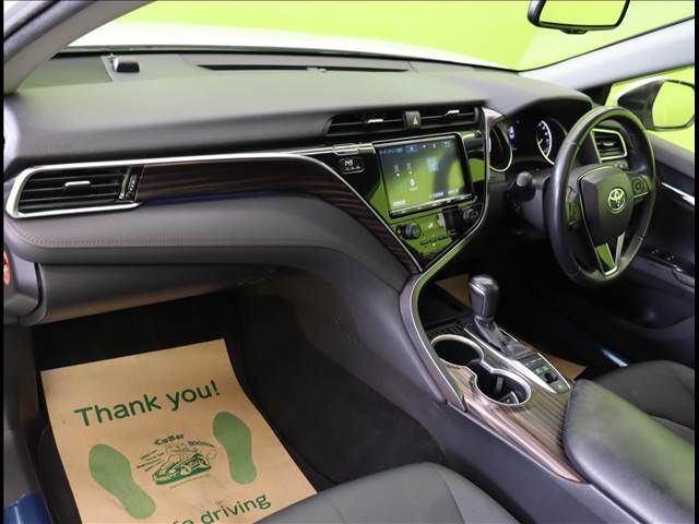 TOYOTA CAMRY HYBRID 2017 Image 31