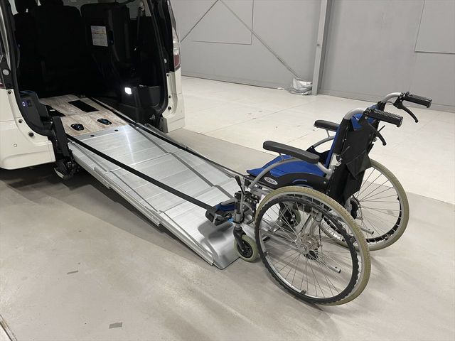 NISSAN SERENA  WG 2021 Image 31