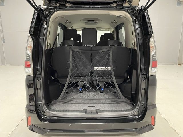 NISSAN SERENA  WG 2018 Image 31