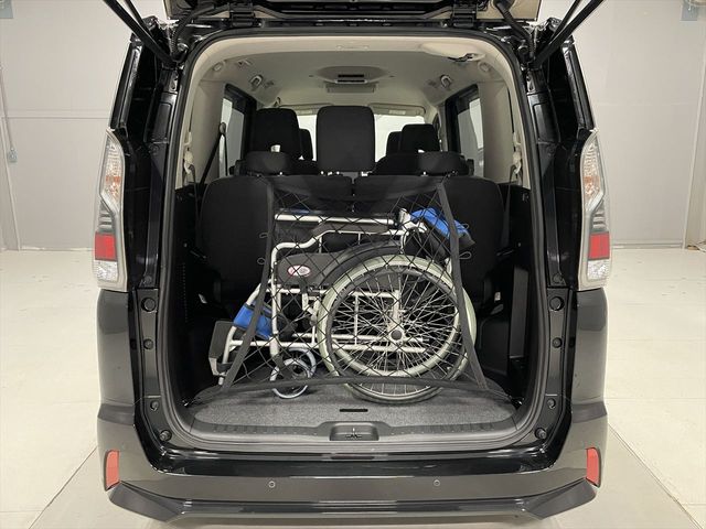 NISSAN SERENA  WG 2018 Image 31