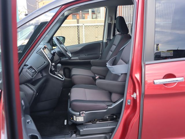 NISSAN SERENA  S-HYBRID 2018 Image 31