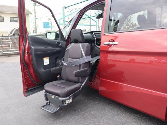 NISSAN SERENA  S-HYBRID 2018 Image 31