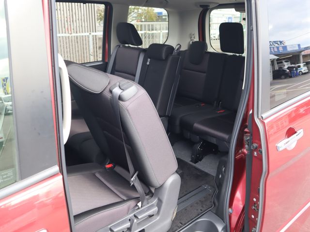 NISSAN SERENA  S-HYBRID 2018 Image 31