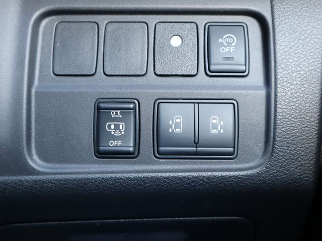 NISSAN SERENA  S-HYBRID 2018 Image 31