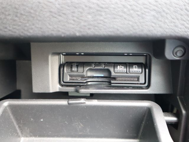 NISSAN SERENA  S-HYBRID 2018 Image 31