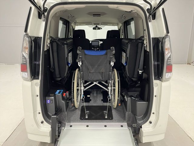 NISSAN SERENA  WG 2018 Image 31