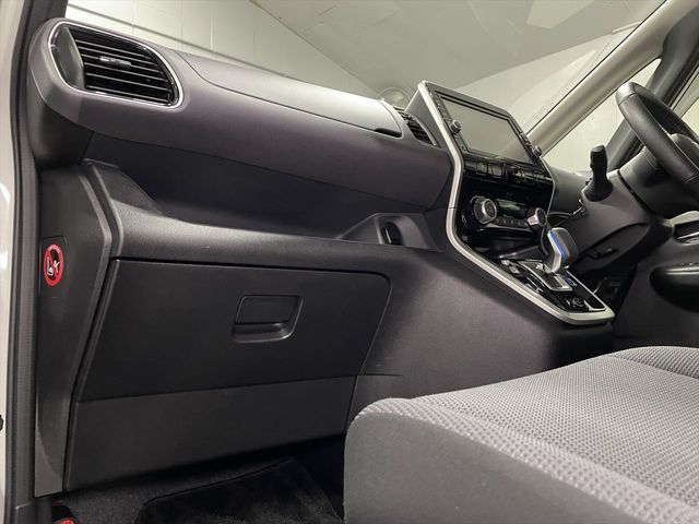 NISSAN SERENA  WG 2018 Image 31