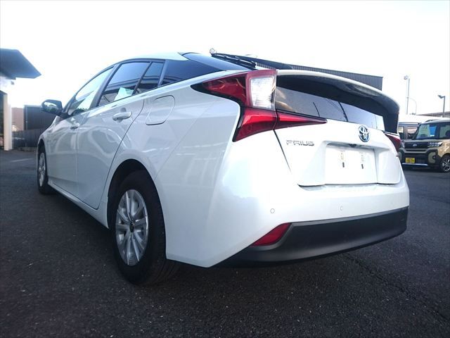 TOYOTA PRIUS 2022 Image 31