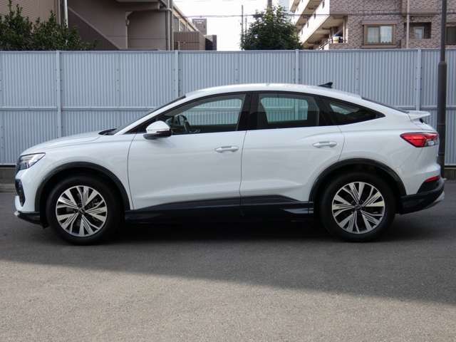 AUDI Q4 E-TRON SPORT 2024 Image 31