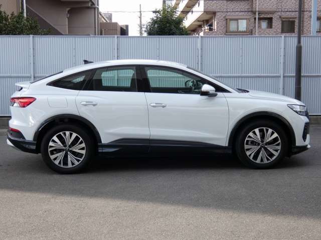 AUDI Q4 E-TRON SPORT 2024 Image 31