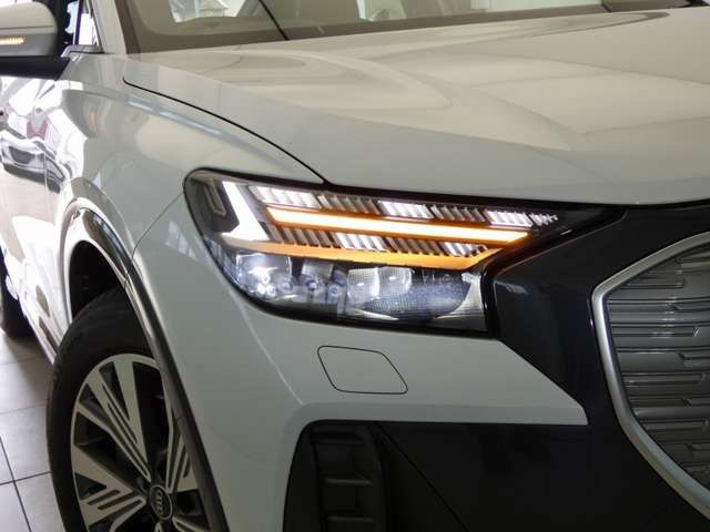 AUDI Q4 E-TRON SPORT 2023 Image 31