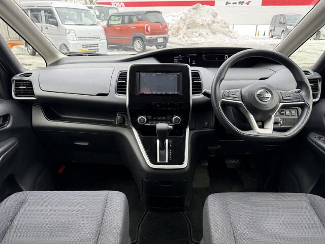 NISSAN SERENA  S-HYBRID 4WD 2016 Image 31