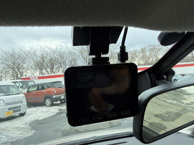 NISSAN SERENA  S-HYBRID 4WD 2016 Image 31