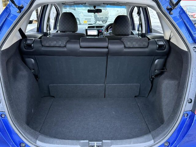 HONDA FIT 4WD 2014 Image 31