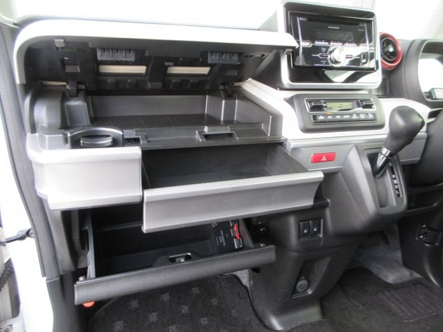 SUZUKI SPACIA 4WD 2018 Image 31