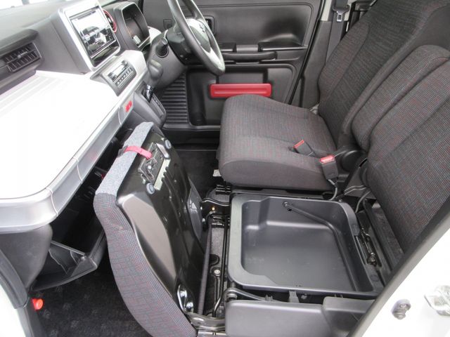 SUZUKI SPACIA 4WD 2018 Image 31